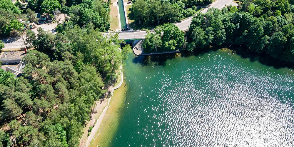 Jezioro Białe Augustowskie widok z lotu ptaka