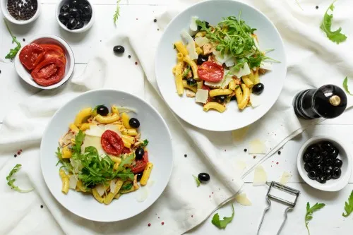 Zdjęcie Penne pollo: 5 pysznych przepisów na makaron z kurczakiem