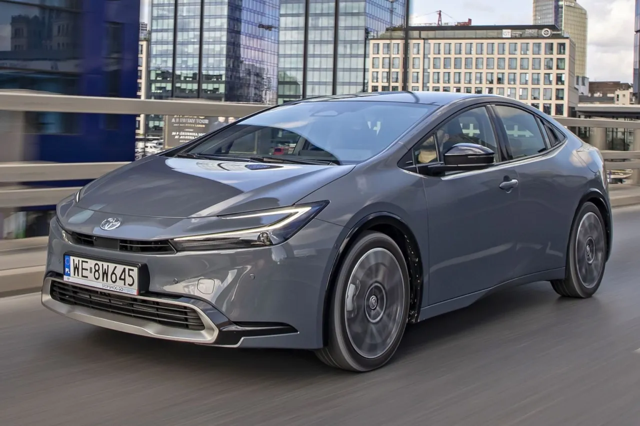 Zdjęcie Ile kosztuje nowy Prius? Ceny i wyposażenie, które warto znać
