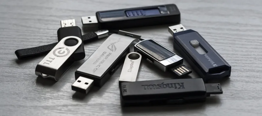 Zdjęcie Jaki pendrive wybrać, aby uniknąć problemów z przechowywaniem danych?