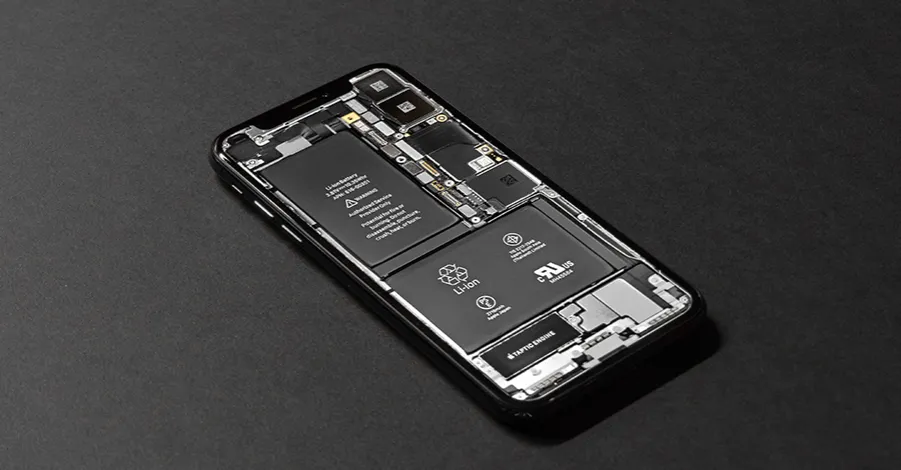 Zdjęcie Wymiana baterii iPhone 13 - uniknij problemów z szybko rozładowującą się baterią