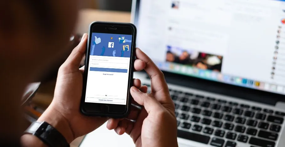 Zdjęcie Jak zobaczyć relacje na Facebooku? Proste kroki, które działają