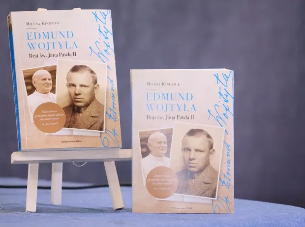 Zdjęcie Kiedy zmarł brat Karola Wojtyły? Poznaj smutne okoliczności jego śmierci