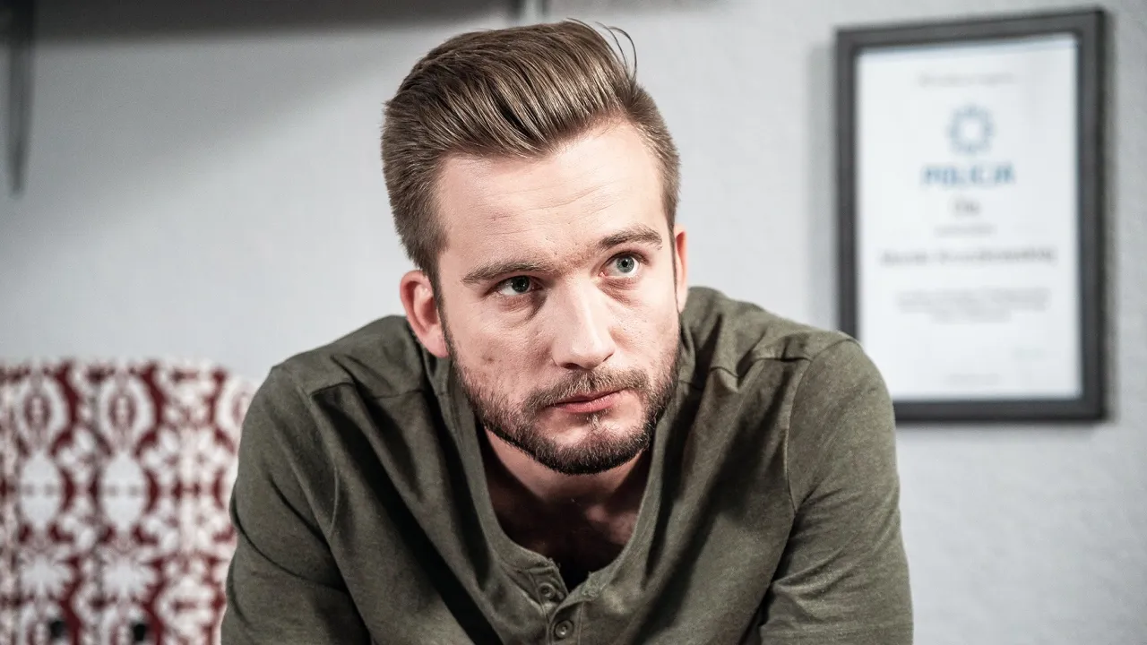 Zdjęcie Kim był Adam z Gliniarzy? Poznaj tajemnice popularnego serialu kryminalnego