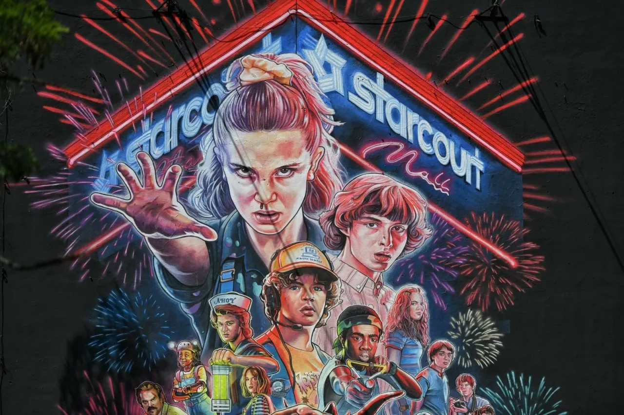 Zdjęcie Millie Bobby Brown z kim jest? Sekretne życie miłosne aktorki