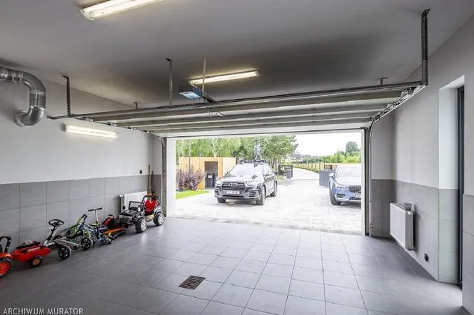 Zdjęcie Jak podłączyć prąd do garażu: 6 kroków do bezpiecznej instalacji