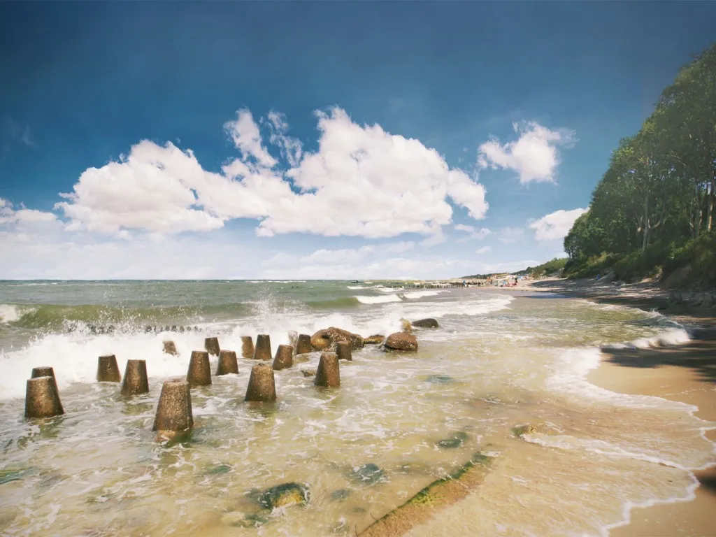 Zdjęcie Jak dojechać do Jarosławca nad morzem - najwygodniejsze opcje transportu