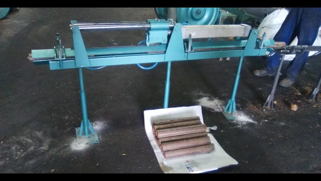Zdjęcie Maszyna do brykietu jak zrobić - krok po kroku z materiałami i narzędziami