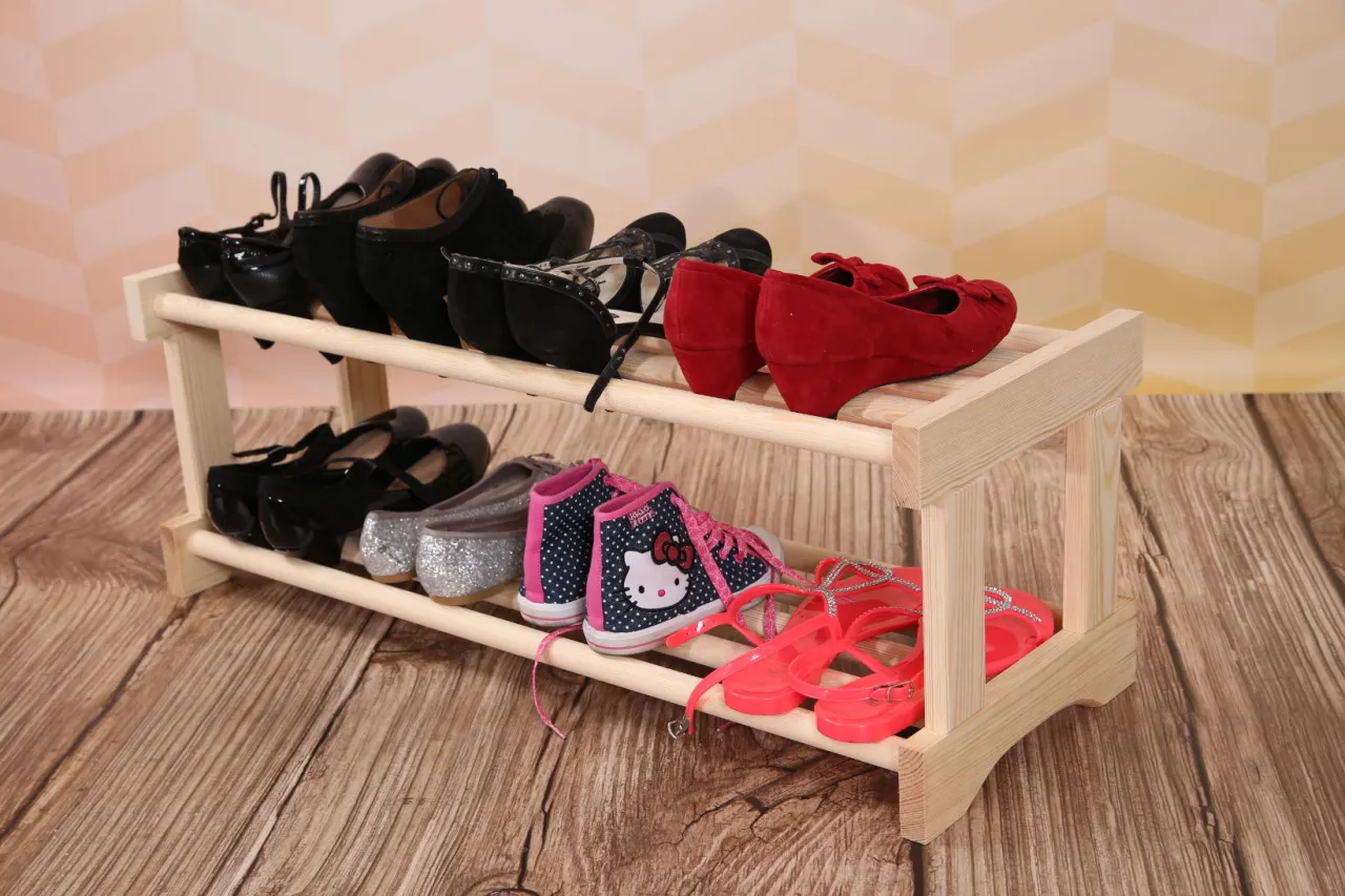 Zdjęcie Jak zrobić stojak na buty: proste i tanie pomysły DIY dla każdego