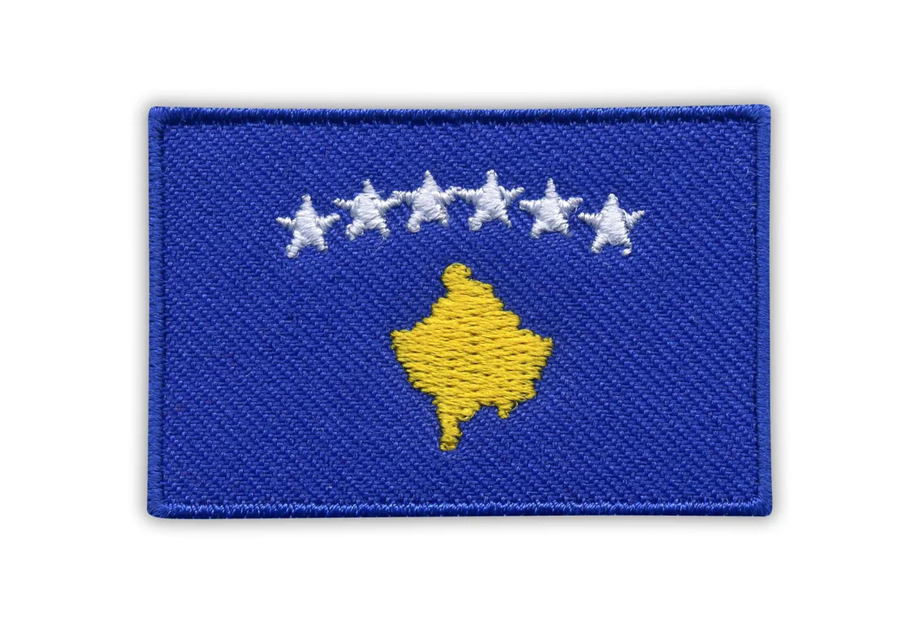 Zdjęcie Jak wygląda flaga Kosowa? Odkryj jej tajemnice i znaczenie