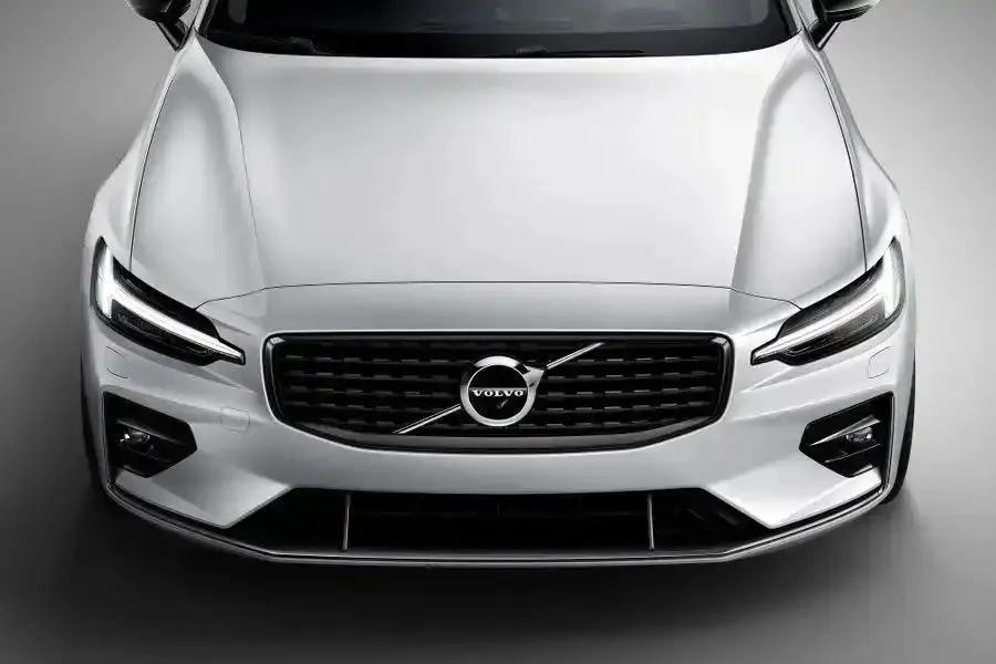 Zdjęcie Jakie silniki są w Volvo V60? Sprawdź moc i osiągi przed zakupem