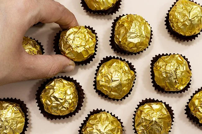Zdjęcie Ferrero Rocher: Ile kalorii kryje ta słodka pokusa? Poznaj fakty