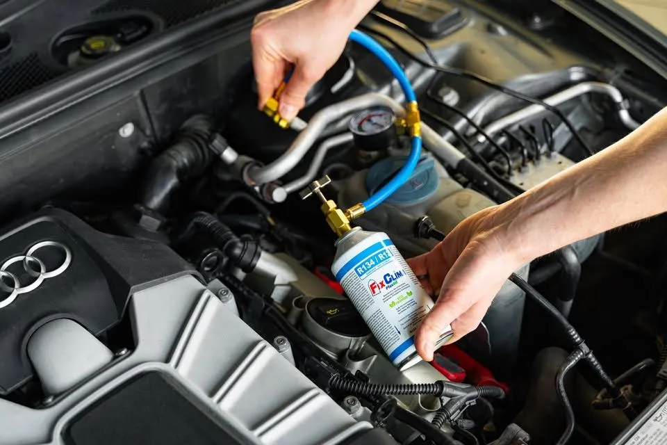 Zdjęcie Jak uszczelnić chłodnicę klimatyzacji i uniknąć kosztownych napraw