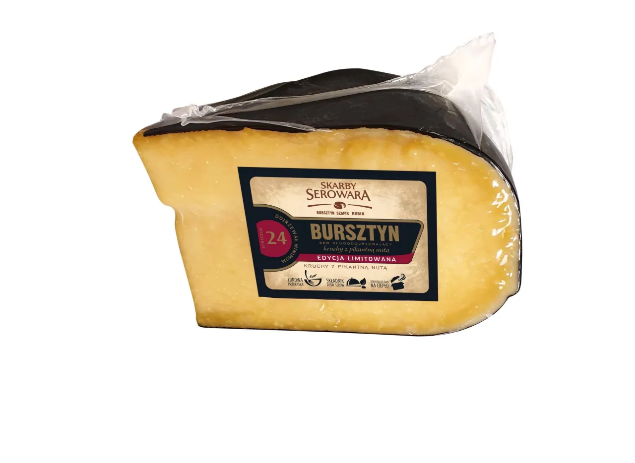 Kawałek Bursztynu, kruchego sera dojrzewającego 24 miesiące, polski odpowiednik parmezanu z pikantną nutą.