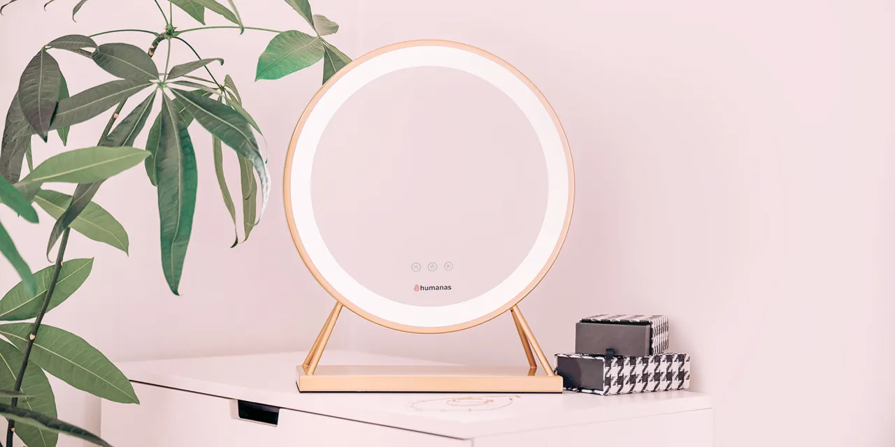 Lustro LED z neutralnym światłem do makijażu