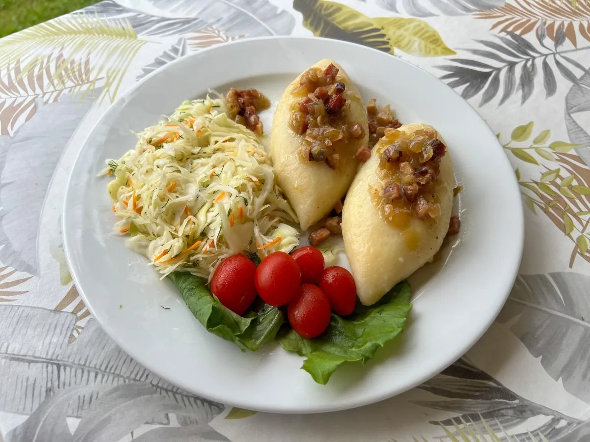 Dania regionalne Mazury ryba pierogi kartacze