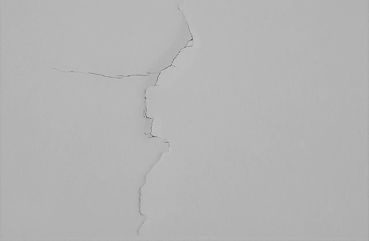 Sypiący się tynk przyczyny