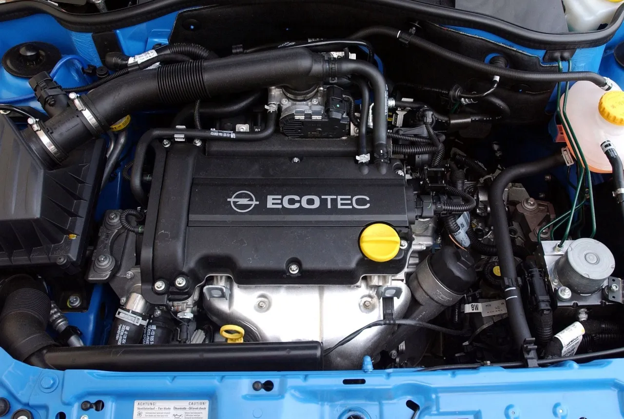 Opel Corsa C 1.0 silnik spalanie