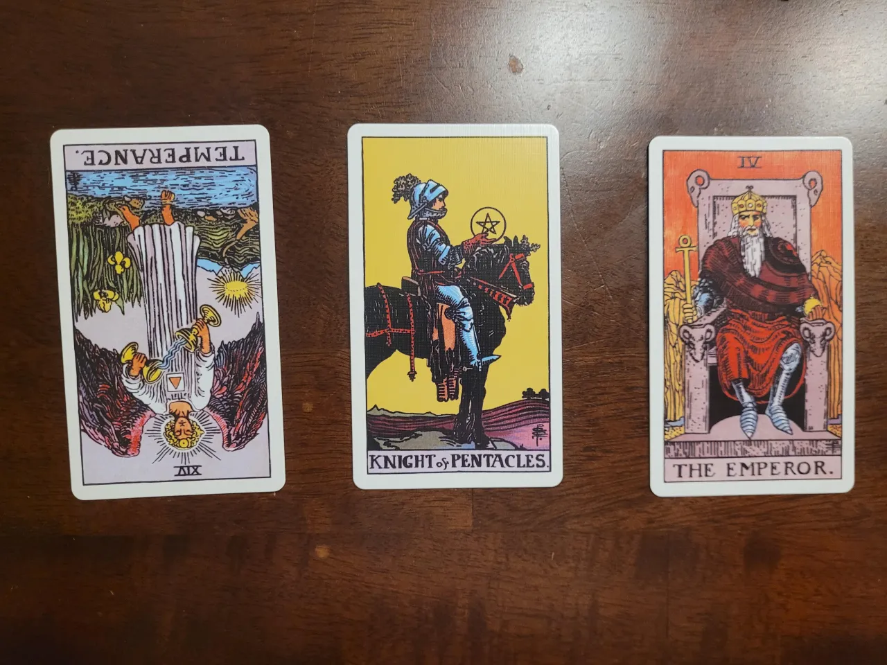 rozkład tarota na 3 karty