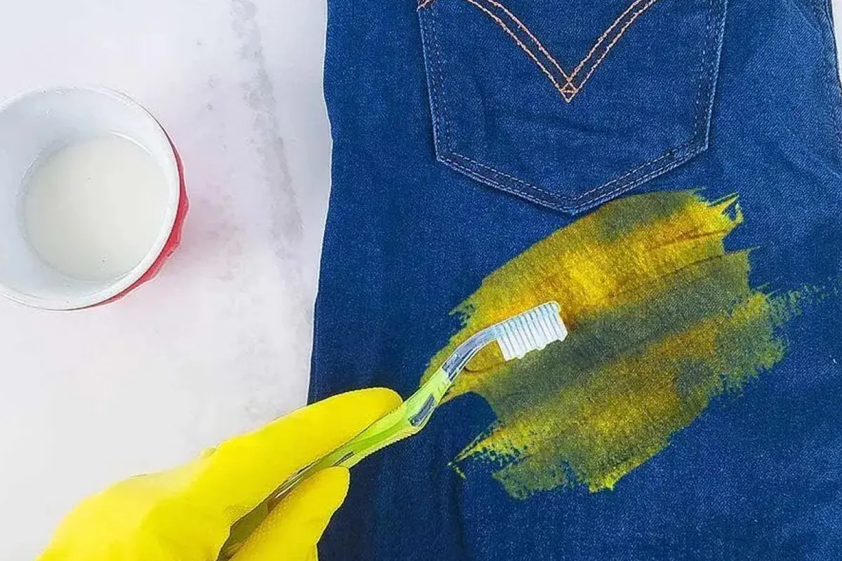 usuwanie plam z farby z ubrań, czyszczenie mebli z farby do włos&oacute;w