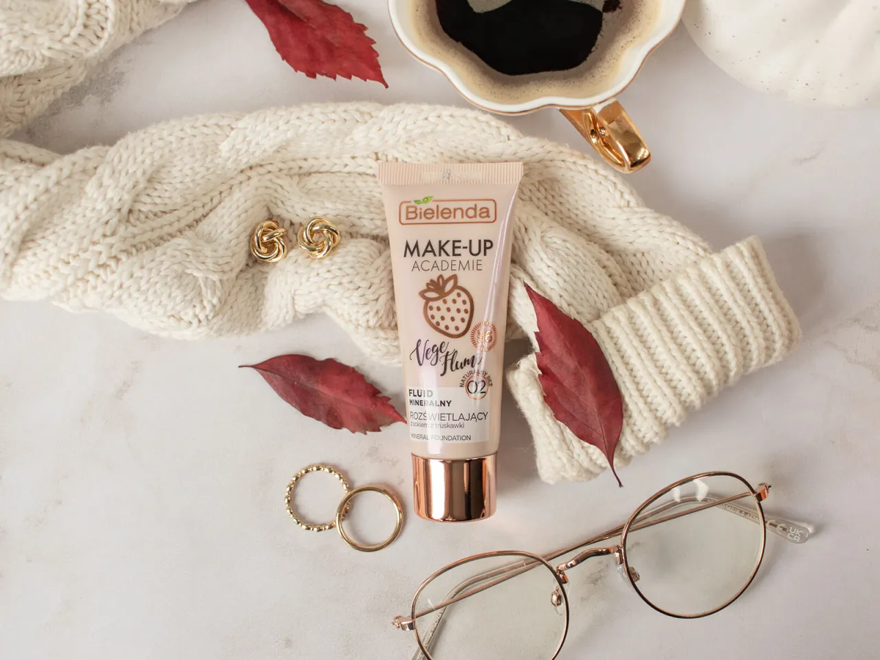 Bielenda Vege Flumi i Glaze & Glow fluidy rozświetlające