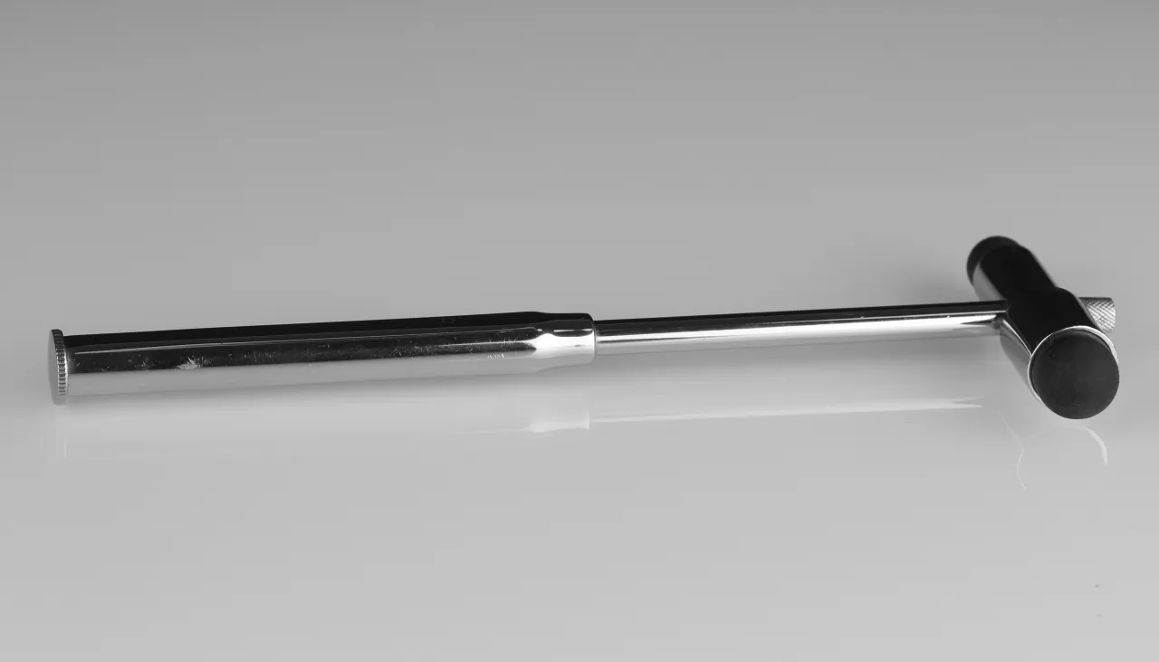 badanie neurologiczne młoteczek