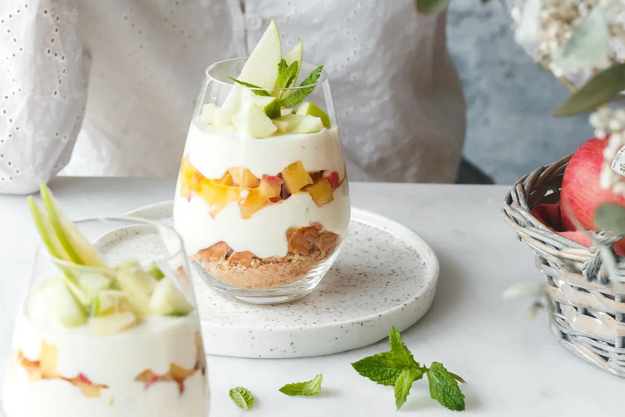 Gesundes Apfeldessert ohne Zucker