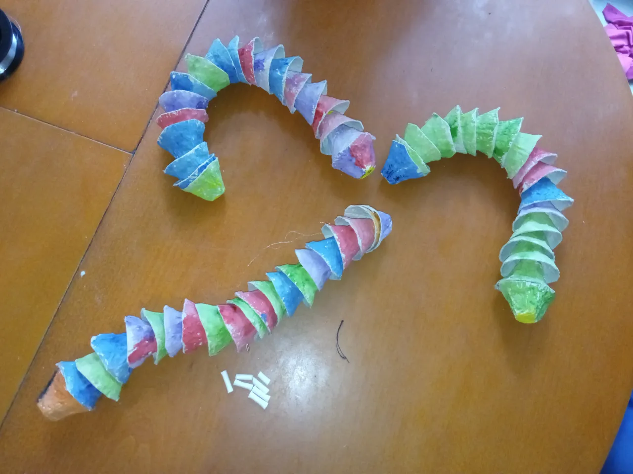 różne modele węży z recyklingu dla dzieci