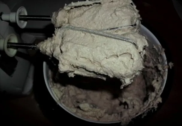 zwarzony krem budyniowy