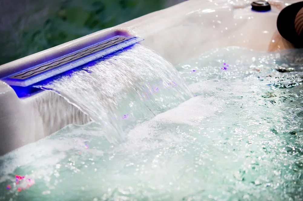 Czysta woda w jacuzzi