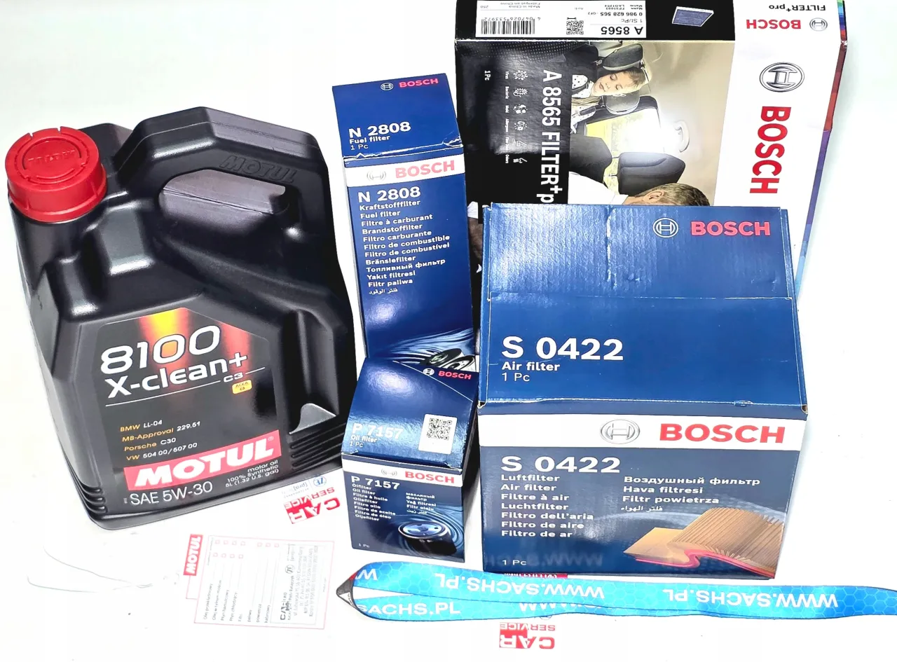 r&oacute;żne opakowania oleju motul 8100 x-cess x-clean eco-nergy