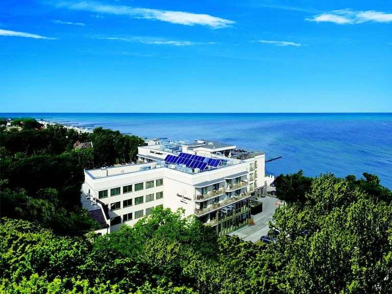 Zdjęcie Hotel Lambert: Luksus na klifie, SPA i widoki 360&deg;