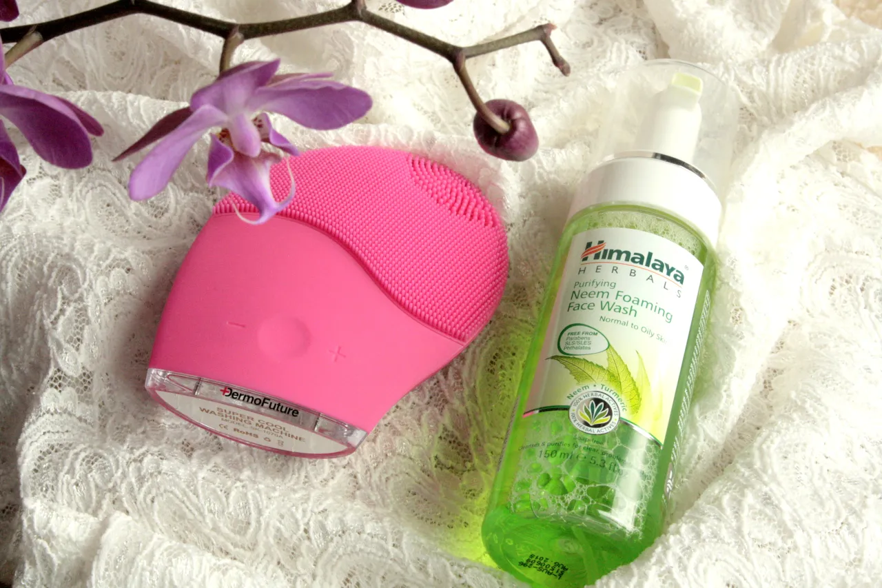 Dermofuture szczoteczka soniczna ładowarka