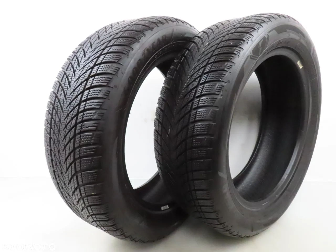 opony zimowe 215 55r17 na samochodzie