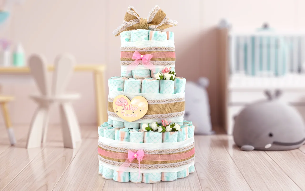 r&oacute;żne torty z pampers&oacute;w na chrzciny inspiracje