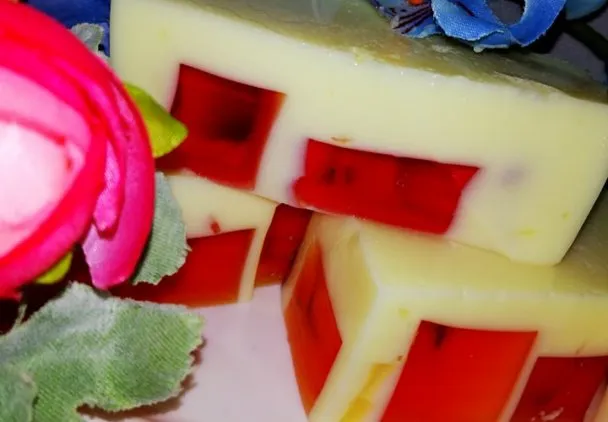 wstrzykiwanie bazy mlecznej do galaretki