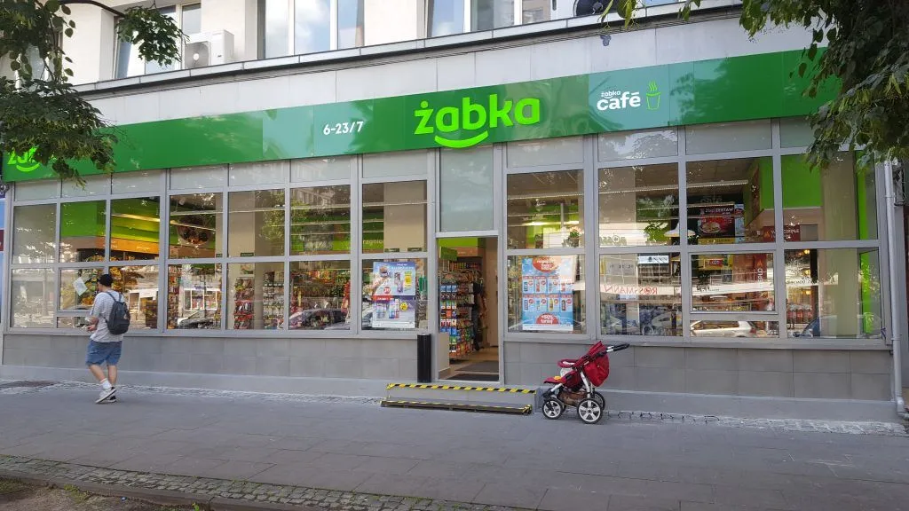 Zdjęcie Czy Żabka płaci za wynajem lokalu? Oto co musisz wiedzieć