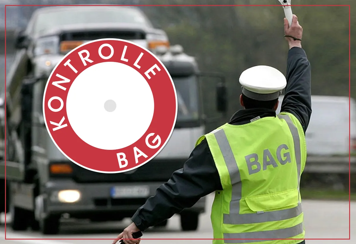 Niemiecki celnik kontrola bagażu