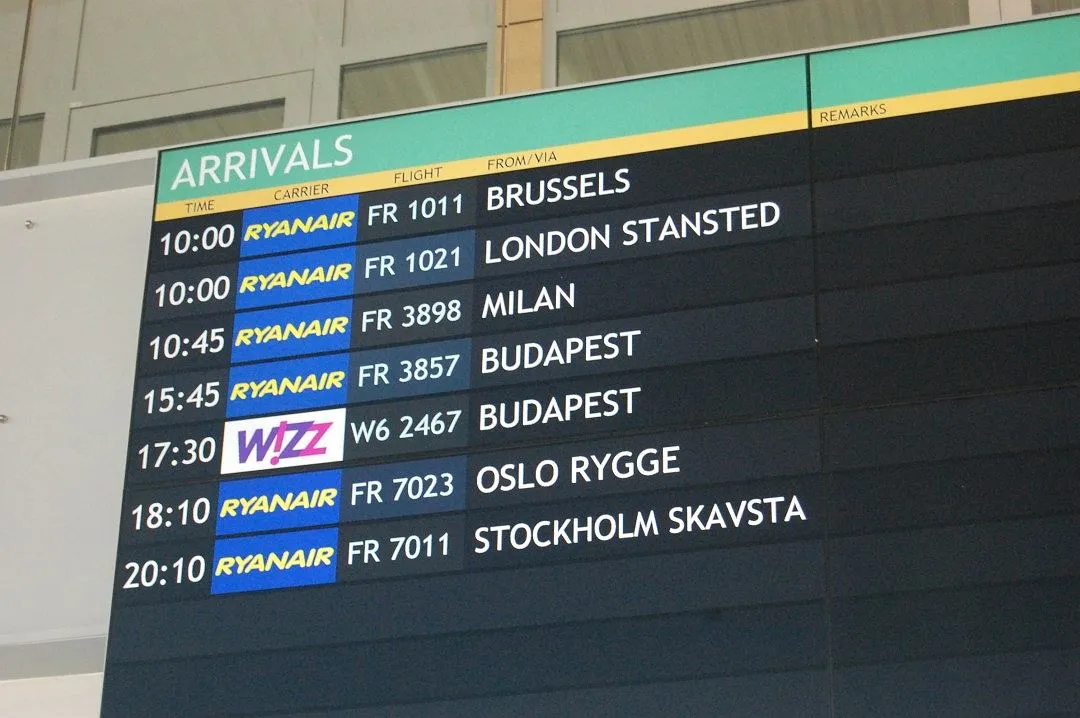 tablica przylotów online lotnisko