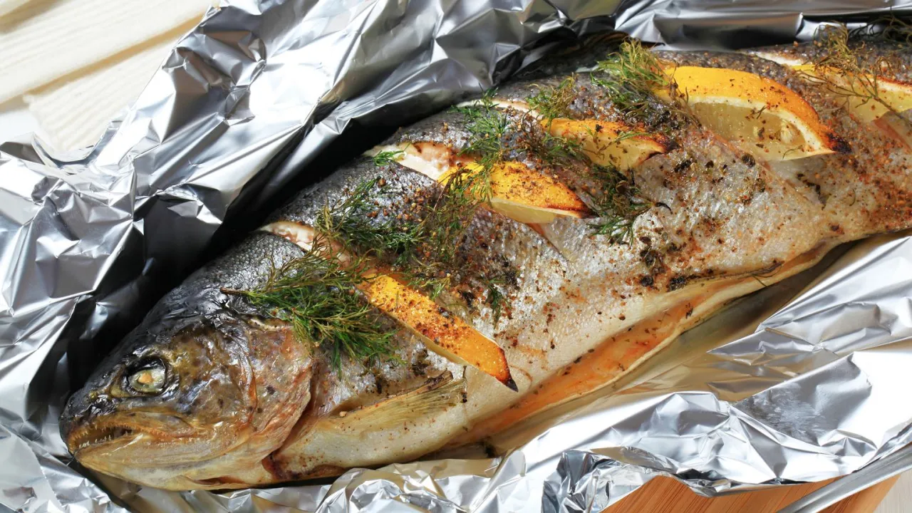 Pieczenie ryby w folii aluminiowej