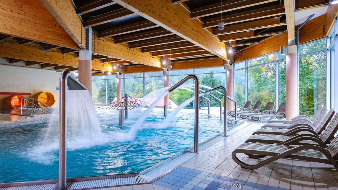 Świeradów-Zdrój sanatorium z basenem