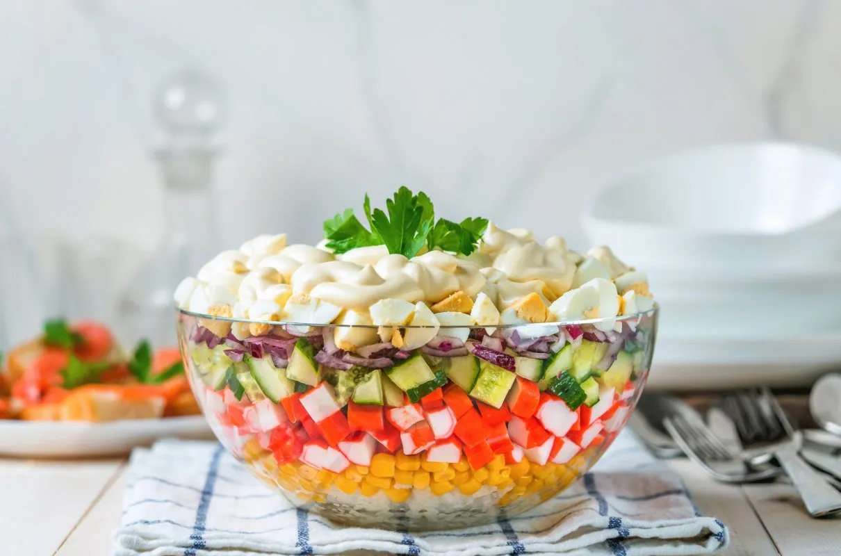 Klasyczne sałatki na komunię