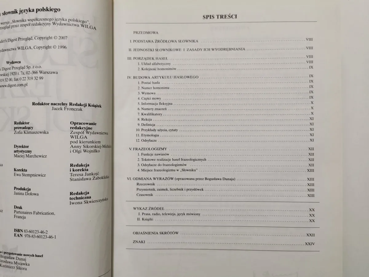 Uniwersalny Słownik Języka Polskiego okładka