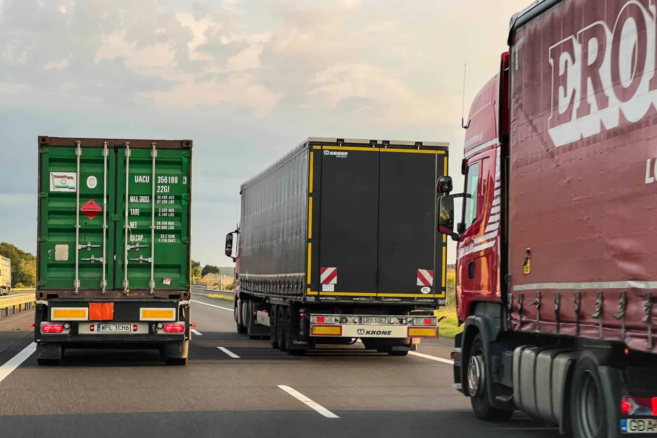 wyprzedzanie ciężar&oacute;wki wyjątki autostrada