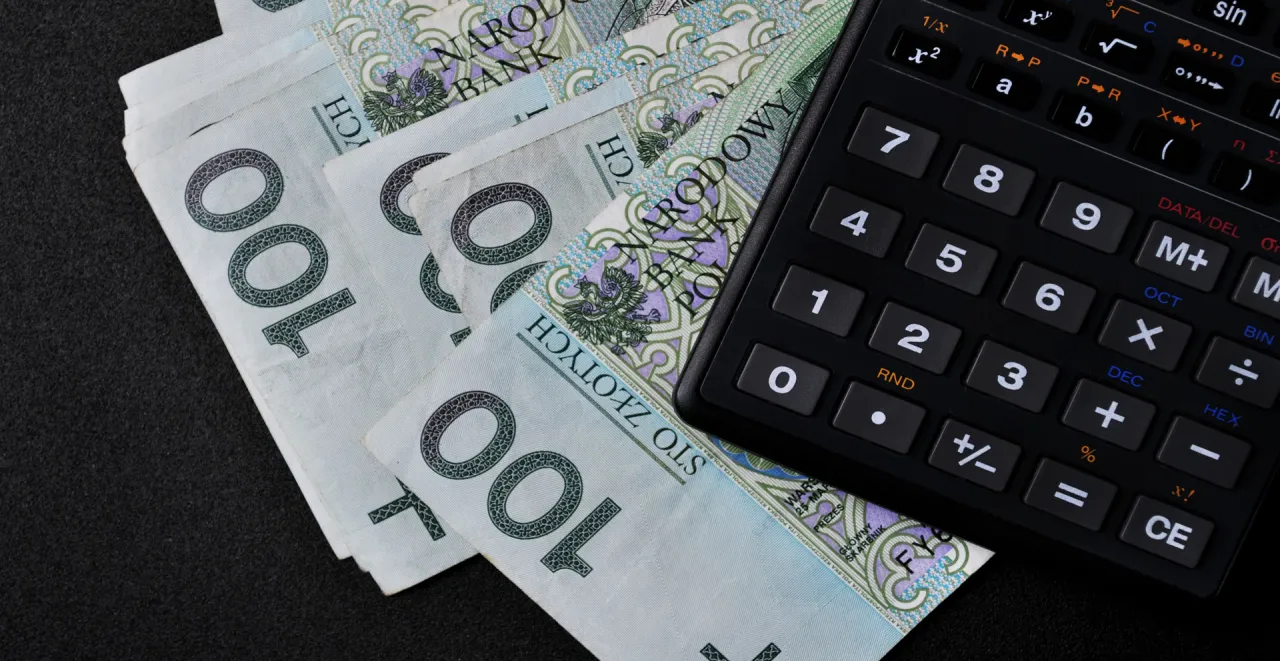 kalkulator prowizji biura nieruchomości, wykresy koszt&oacute;w sprzedaży mieszkania