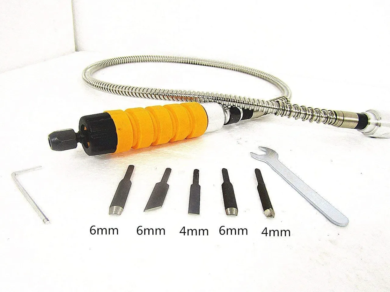 podstawowe narzędzia do rzeźby z drutu