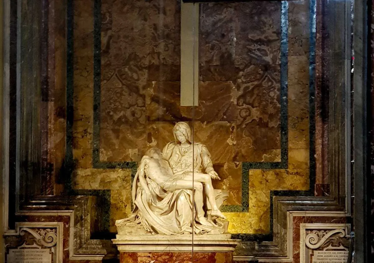 Pieta Watykańska detale