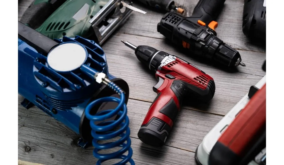 bezpieczeństwo wymiana wiertła odłączenie zasilania rękawice