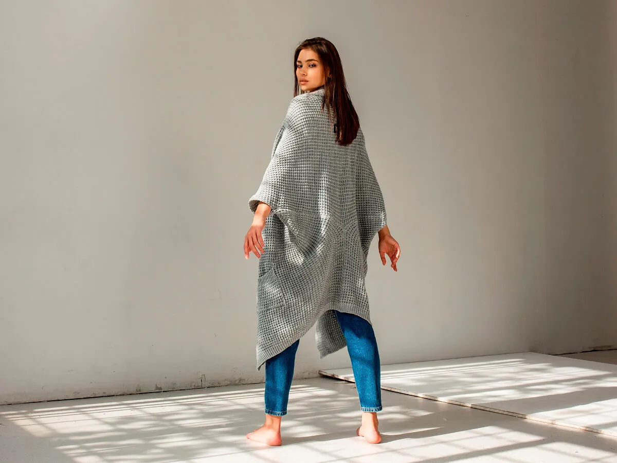 modne swetry oversize stylizacje