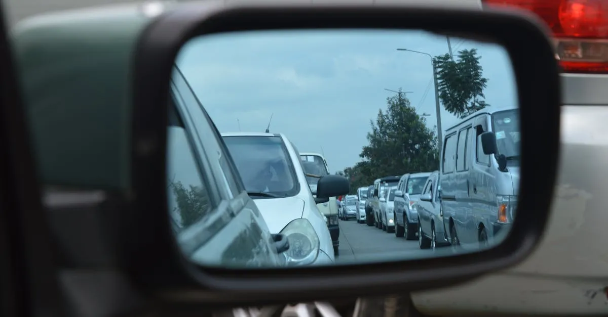 Zdjęcie To twój cichy świadek na drodze! Jak ukryć rejestrator w lusterku?